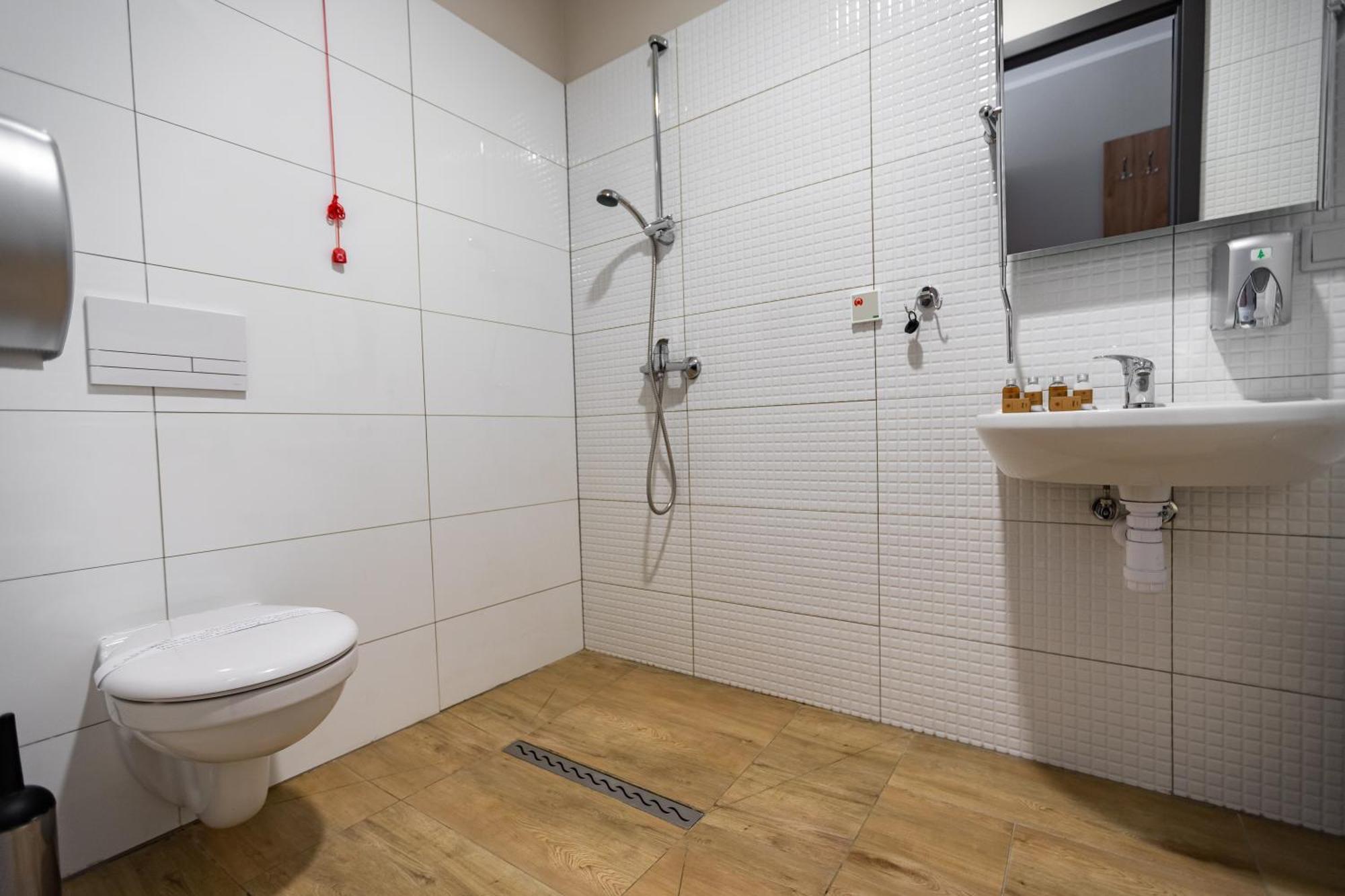 Centrum Rehabilitacji Spolecznej I Zawodowej Zaz Sloneczne Wzgorze Tarnów 外观 照片