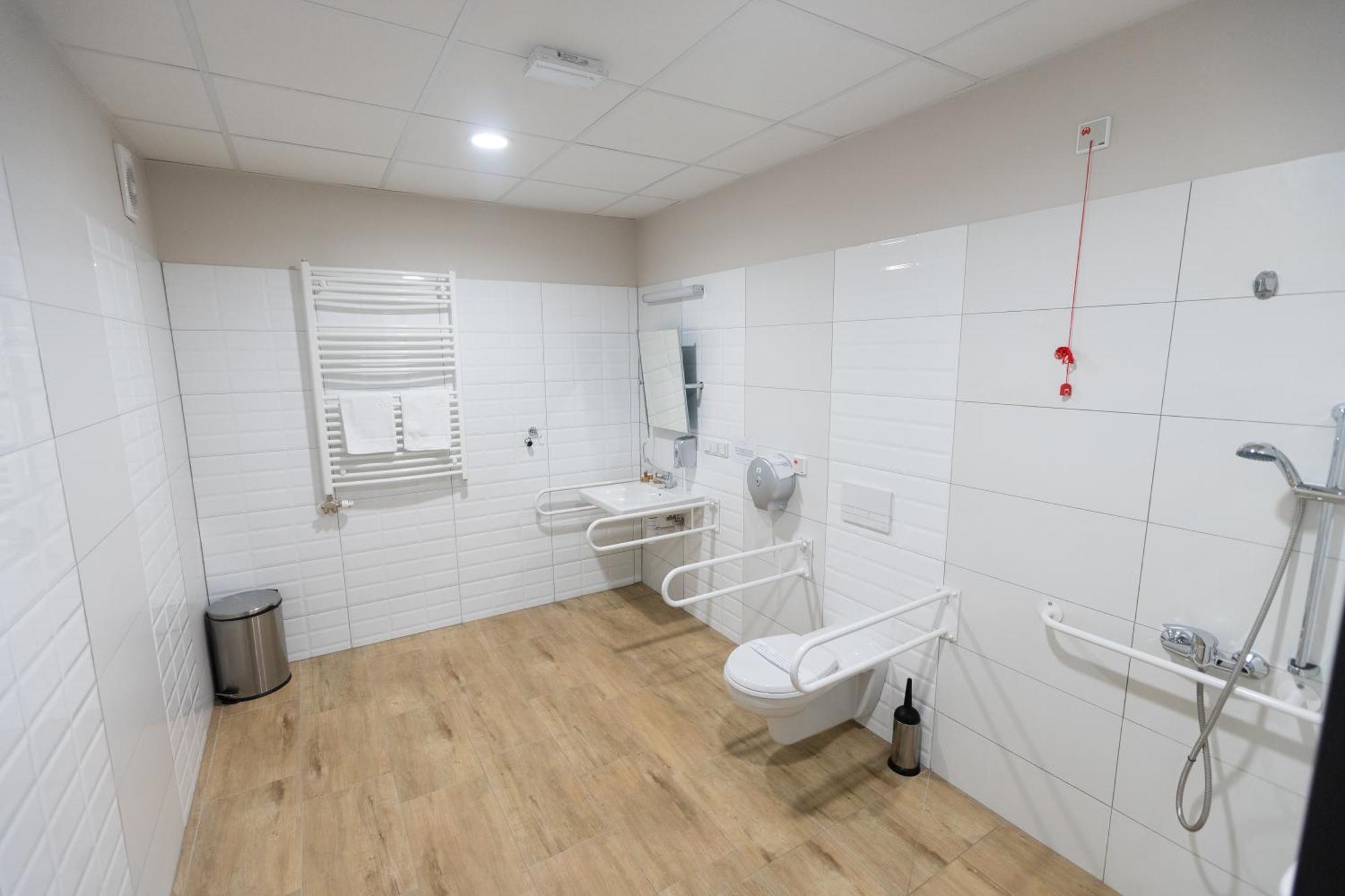 Centrum Rehabilitacji Spolecznej I Zawodowej Zaz Sloneczne Wzgorze Tarnów 外观 照片